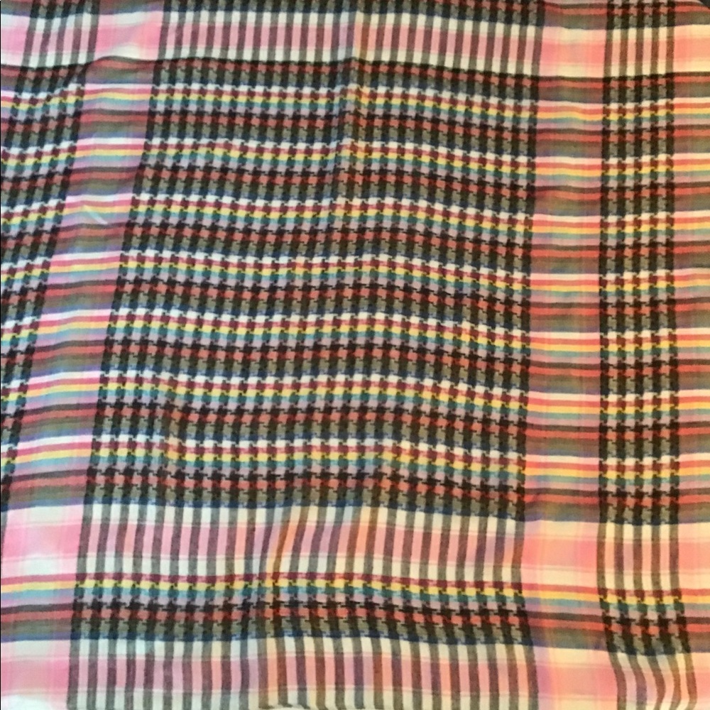 Fringed scarf - Picture 4 of 5
